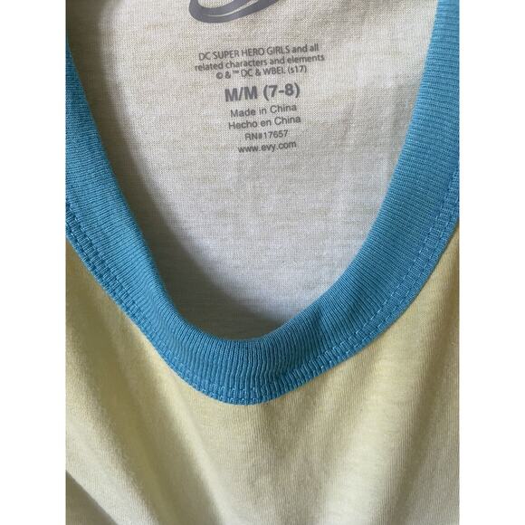 DC Comics Trio Batgirl Wonder Girl Supergirl Short Sleeve Crew Neck Top Size 7/8 - Picture 4 of 5